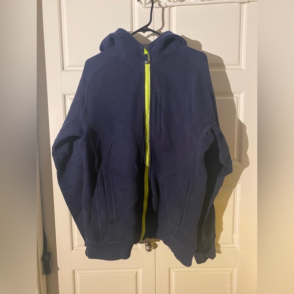 Lululemon Men’s Hoodie - Picture 2 of 4